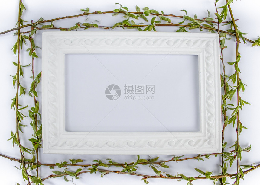 复活节舒适分支机构白色背景上带有绿柳枝的白框复制中间的空用于文本图片