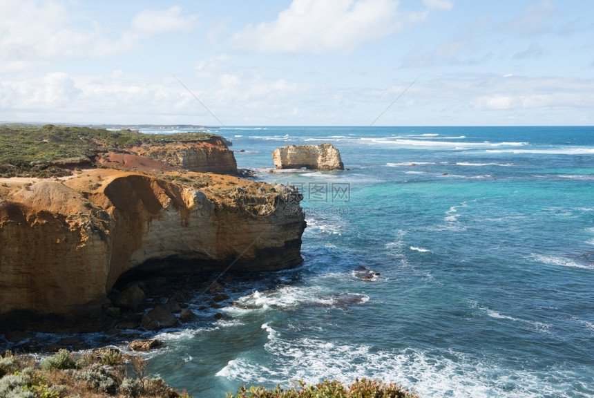 澳大利亚南维多州大洋路旁崎岖的海岸线位于澳大利亚南维多州场景环境侵蚀图片