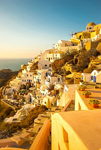 建造村庄风车OiaSantorini希腊以浪漫和美丽的日落闻名图片