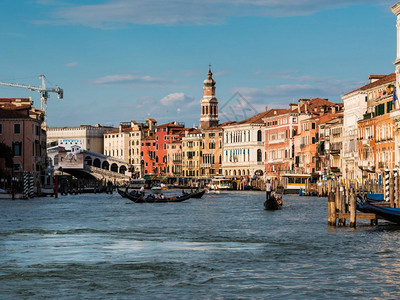 意大利威尼斯运河有船和法卡迪斯街道欧洲水图片