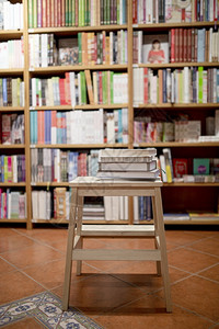 梯子学生各种样的书躺梯店高分辨率照片书躺梯店高品质照片图片