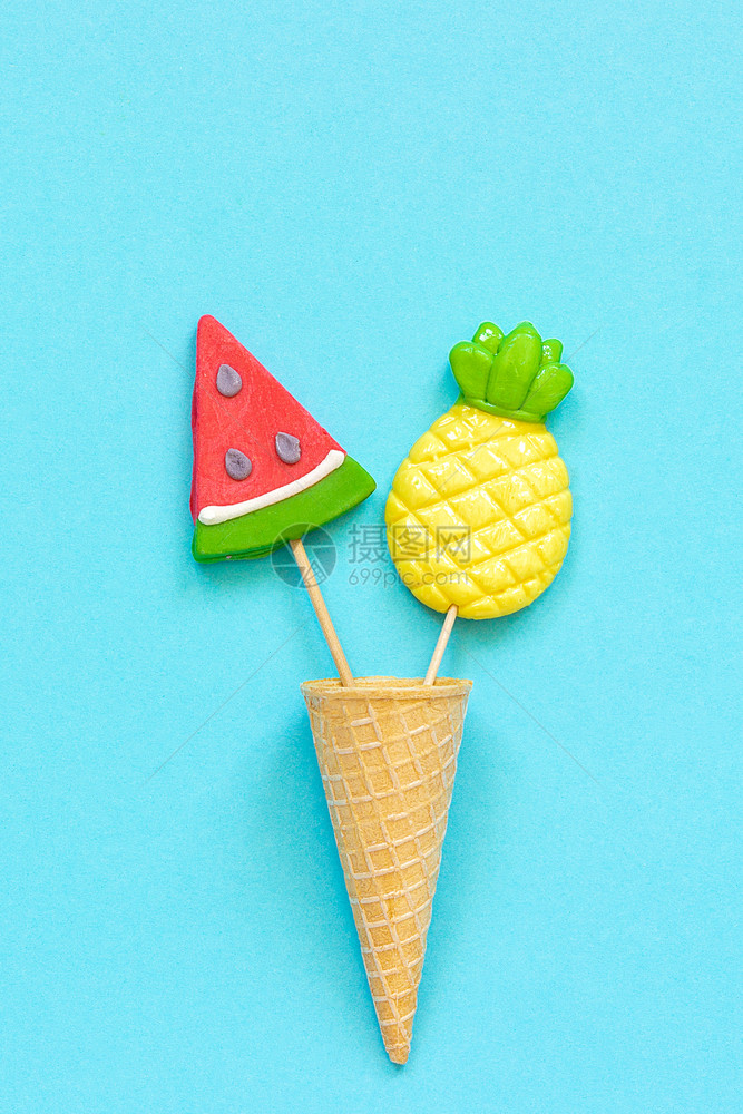 冰淇淋和夏日菠萝西瓜棒棒糖图片