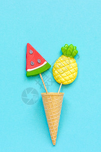冰淇淋和夏日菠萝西瓜棒棒糖背景图片