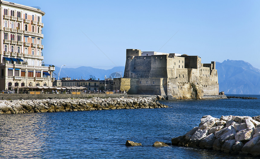 意大利语建造那不勒斯CasteldellOvo是那不勒斯的一座沿海城堡位于意大利那不勒斯湾的前Megaride岛现在是一个半岛d图片