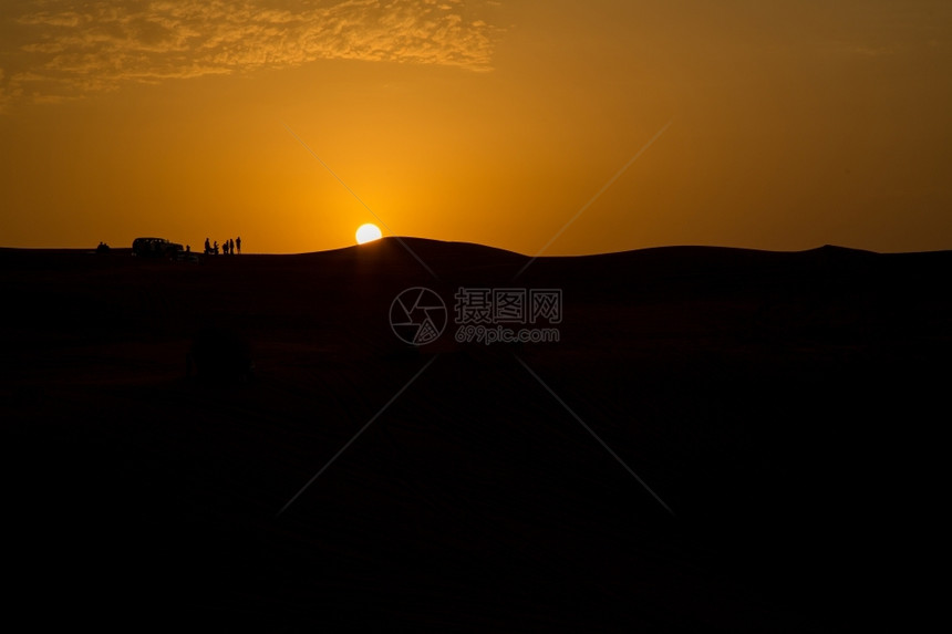 游览旅乐趣阿联酋迪拜沙迦平岩漠日落图片