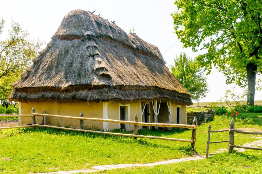 基辅附近皮罗戈沃一个典型的乌克兰古董屋历史的材料瓜拉纳皮图片