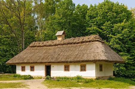 58素材库基辅附近皮罗戈沃一个典型的乌克兰古董屋58皮卡村庄背景