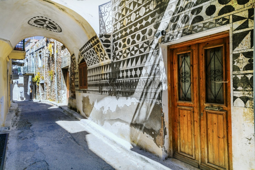 希腊传统村庄Chios岛独特的Pyrgi称为油漆村垃圾摇滚旅游典型的图片