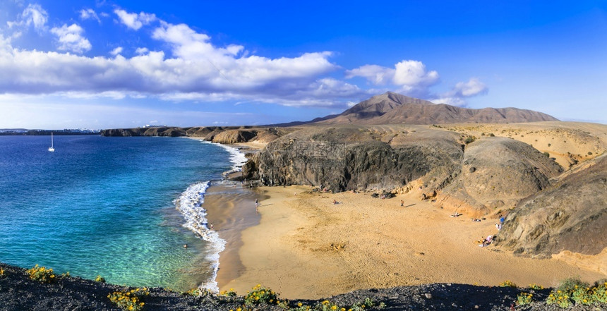 全景岩石西班牙兰萨罗特岛帕戈亚加那利群岛金色海滩罗马卡那利群岛的金色海滩西班牙帕加那利群岛天堂图片