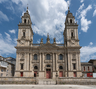 卢戈大教堂全景图象在西班牙加利亚的圣地哥卡米诺一带建成古老的沿着图片