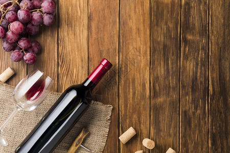 玫瑰理顺和高品质的美光红酒瓶子葡萄优质美相概念的相照质庆典图片