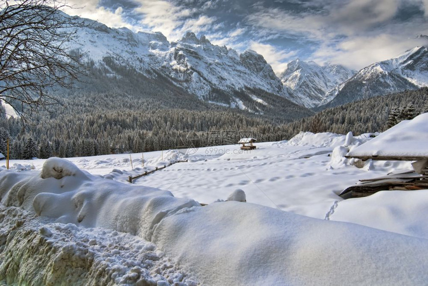 冬季雪景风光图片