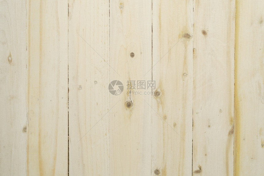 桌子木工由锯制成的墙作为和钉子用锯木制成的墙以持有泰式国原装饰室抓住图片