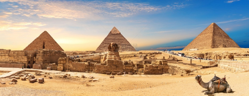 假期雕像寺庙GizaPyramids和Sphinx全景骆驼座落在埃及开罗图片