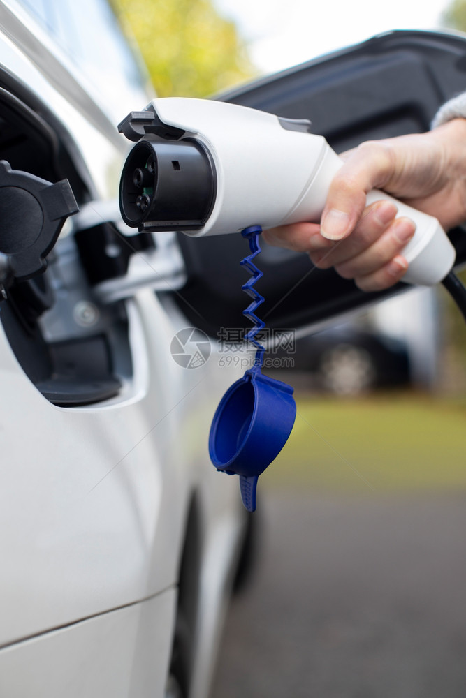 收费纯电动汽车近身手挂电源可携带环境友好型零排放电动车汽图片