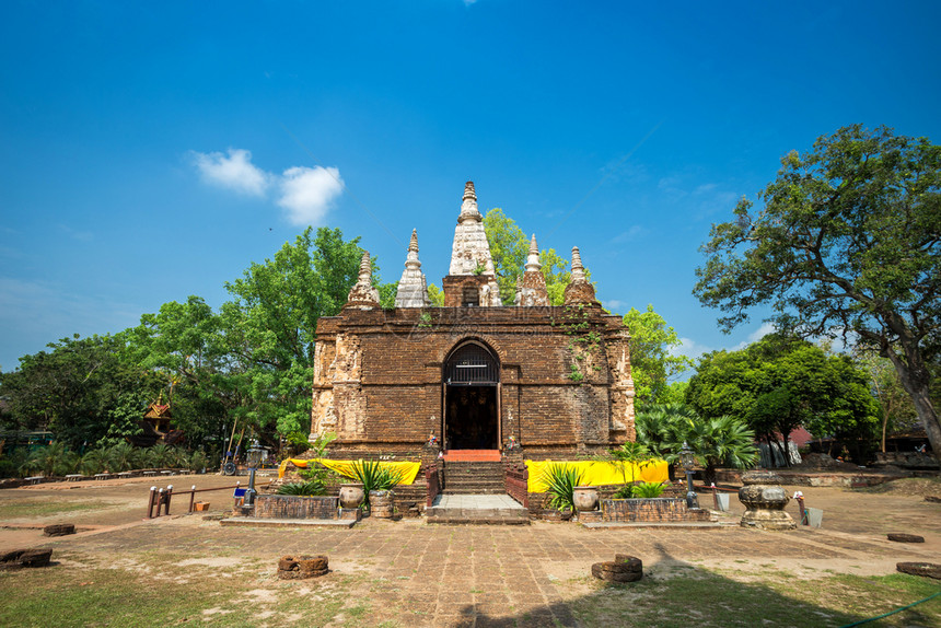 建筑学古老的这是泰国清迈主要旅游景点晚上在清迈的Temple清迈的Temple蒋图片