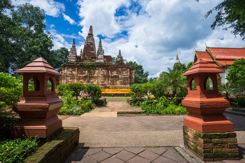 城市约特东方的这是泰国清迈主要旅游景点晚上在清迈的Temple清迈的Temple图片