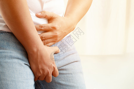 生病的男人包括腹股沟早泄的健康问题疾病生育力勃起保护传播感染的概念前列腺问题失禁排尿背景