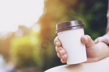 日出香气办公室的工人喜欢早上喝热咖啡每天早上喝热咖啡温暖的图片