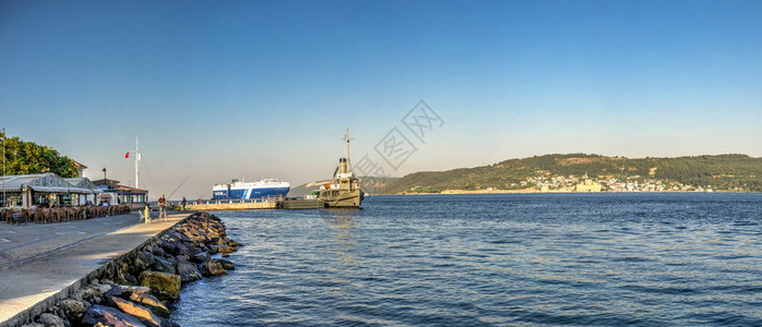 恰纳卡莱艺术土耳其卡纳莱Canakkale072319土耳其卡纳莱市堤岸位于土耳其加纳卡莱Canakkale的大型全景早晨达尼尔海峡背景