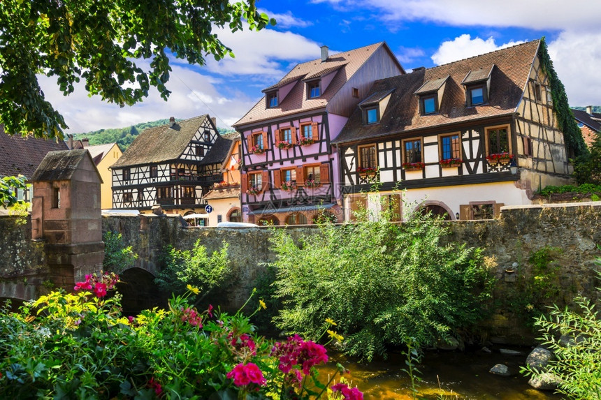阿尔萨斯地区美丽的乡村法国著名的葡萄藤之路凯塞尔贝格传统村庄法国最美丽的传统村庄阿尔萨斯凯塞贝格传统的里克维尔图片