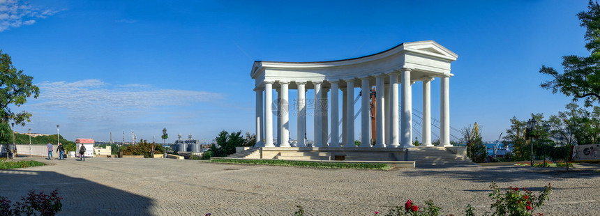 纪念碑乌克兰奥德萨09521乌克兰奥德萨沃龙佐夫宫修复科隆纳德乌克兰敖萨恢复科隆纳夏天门廊图片