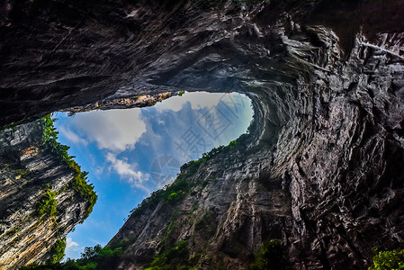 洞穴区石笋旅行长水峡谷Difeng的WulongKarst石灰岩层这是武龙家世界自然遗产的重要组成部分亚洲背景