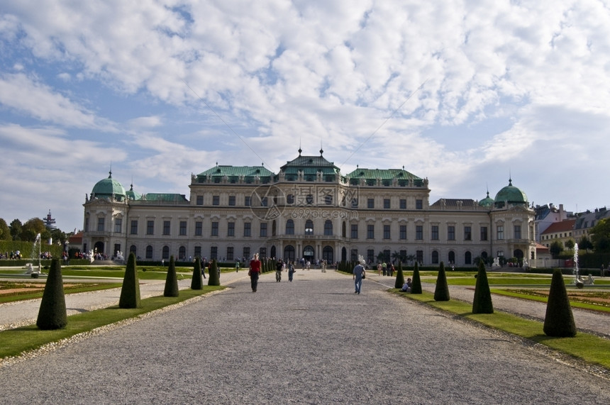 假期建造丽城在维也纳美的宫殿贝尔维迪在阳光明媚的一天图片