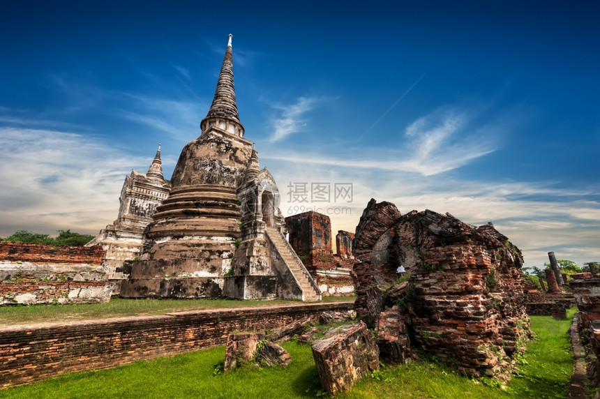 建筑学复古的历史Ayutthaya泰国旅游地貌和目的古老佛教寺庙废墟位于WatPhraSriSanphet寺庙日落天空下的Ayu图片