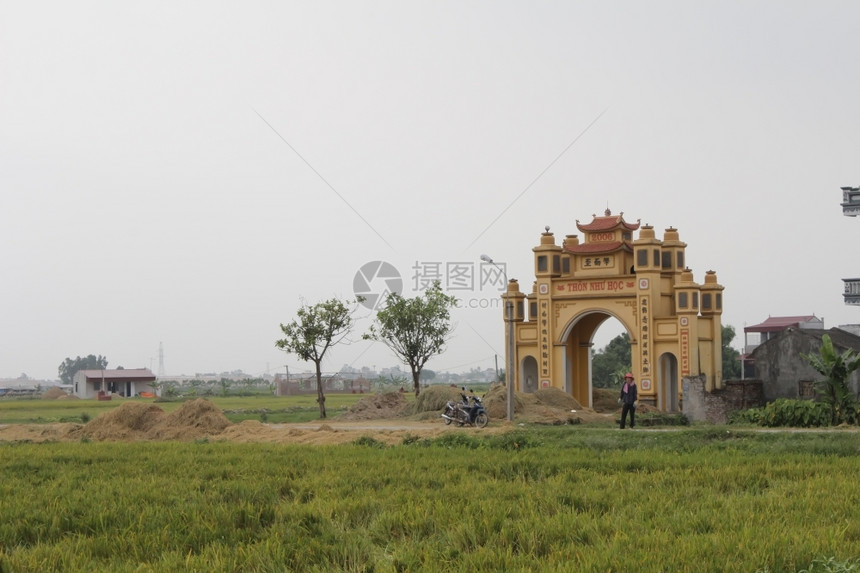 外部2014年7月3日越南海东村Vietnamese农村HAIDUONGVIETNAMJULY30门214年7月3日屋老的图片