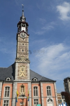 佛兰德斯历史比利时圣特赖登历史中心城市大厅19年教科文组织将一座17世纪的塔划为界遗产地19年该建筑最古老的部分是13世纪开始建图片