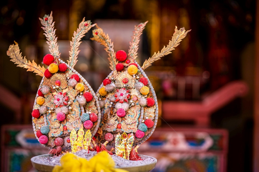 亚洲写上字母祝福的金子是纪念华元新年节在神庙向上帝致敬的福赐式赞美之奖在圣堂举行盛年庆典天孔雀图片