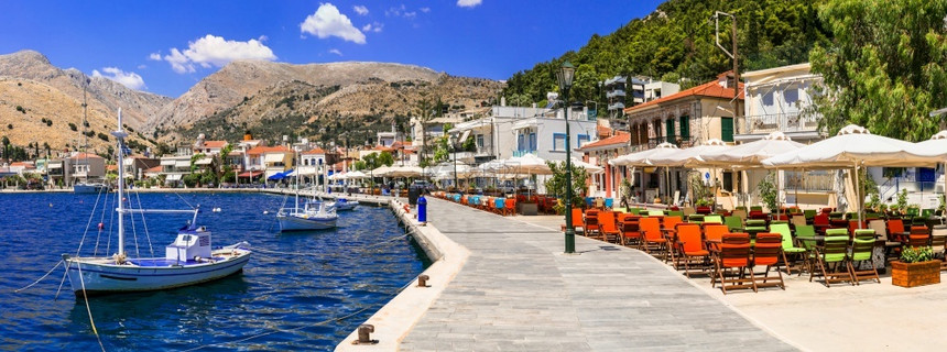 传统希腊奥斯岛ChiosLagada渔村海边有街道塔文希俄斯巡航地中海图片