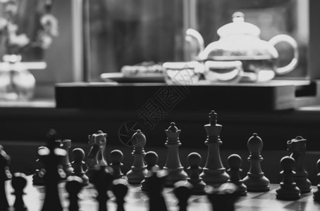 黑白棋盘安静邓紫棋高清图片