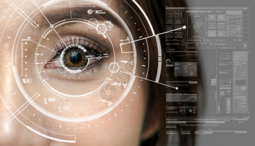 视觉的女士亚洲妇具有未来的远见数字技术在视觉背景上对眼睛进行透视安全以及进入监控和隐蔽概念中的指挥能力亚洲妇女成为未来展望数字技设计图片