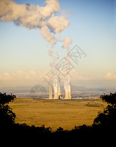 塔燃煤发电站四堆大烟雾一种产生图片