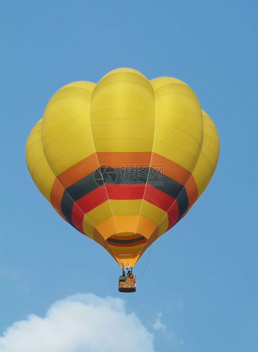 黄热空气气球风险自由橙子蓝色篮子运动危险红色天空黄色图片