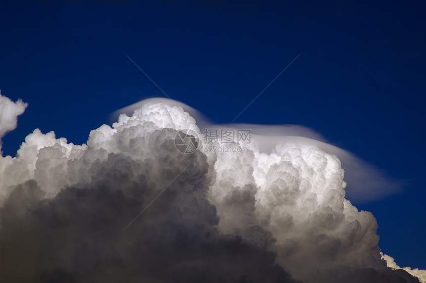 暴雨云预报充血天气预感戏剧性白色蓝色气象气氛天空图片