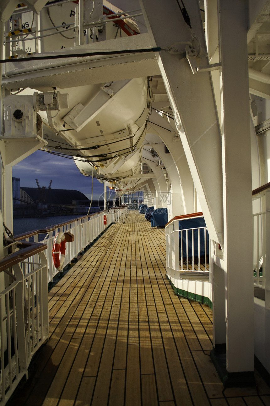 游游轮甲板救生艇奢华班轮航程血管浮宫白色运输巡航图片