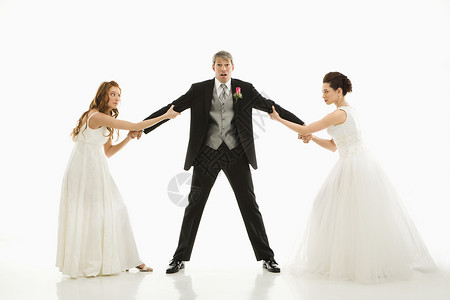 新娘为新郎而战眼神丈夫婚姻水平婚礼概念妻子斗争背景图片