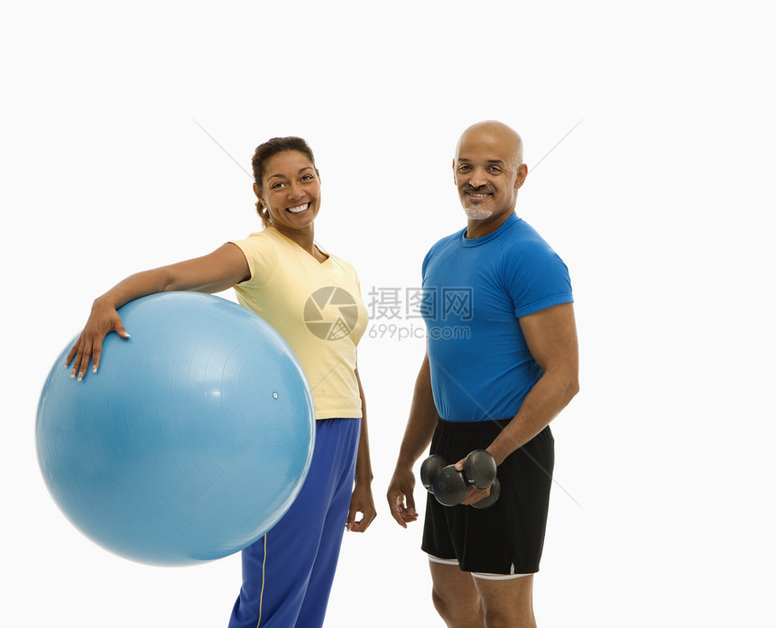 男人和女人的锻炼水平眼神微笑中年人女士运动女性男性男子运动服图片