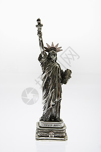 自由女神像纪念品静物自由女神金属工作室小玩意儿雕像背景图片