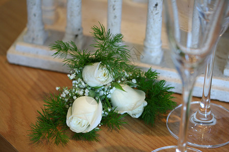 婚礼前的鲜花背景图片