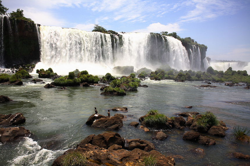 伊瓜苏 Iguazu Iguau 瀑布  大型瀑布绿色淡水流动高度森林荒野岩石图片