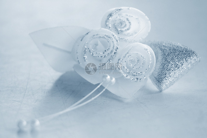 婚花投标装饰品已婚珍珠玫瑰教养展示礼物图片
