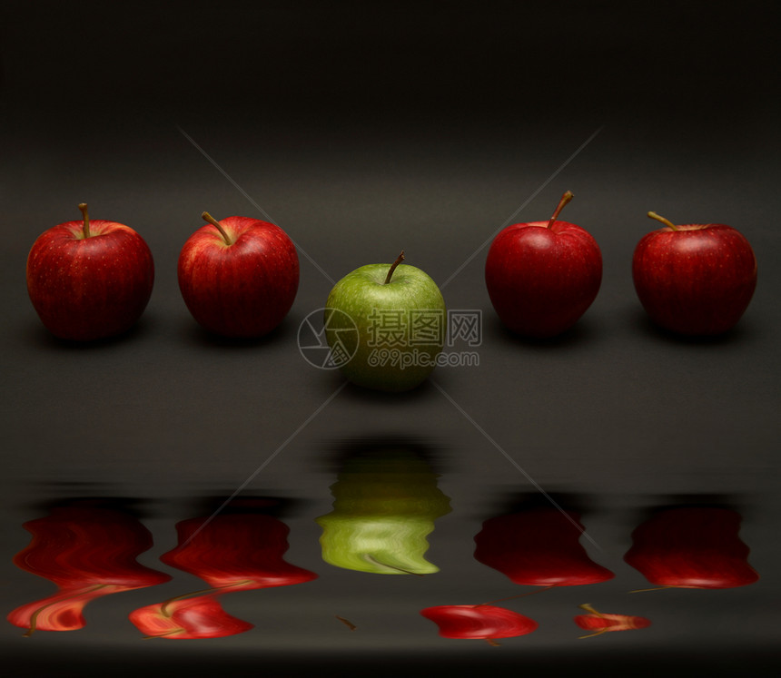 苹果例外红色黑色反射命令海洋绿色奶奶个性晚会图片