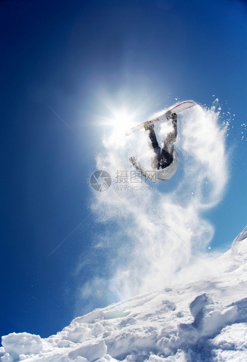 滑雪板孩子滑雪男生季节假期滑雪者速度诡计运动旅行图片