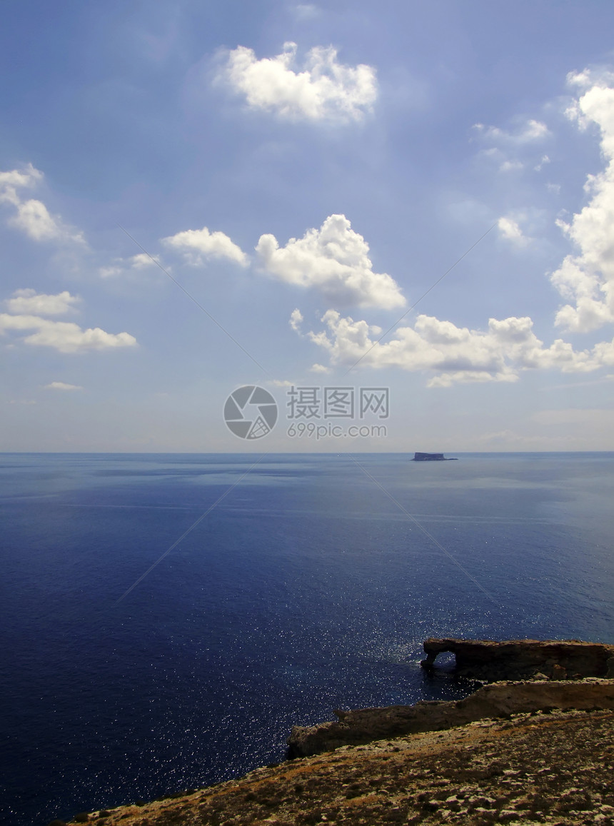 地中海居民海岸海洋蓝色地平线环境医学沿海天顶天蓝色场景图片