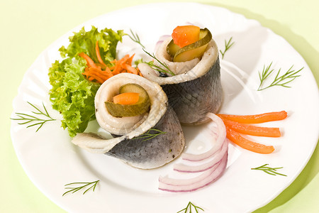 的子星环食品营养绿色课程熟食菜餐鲱鱼鱼片食物茴香背景图片