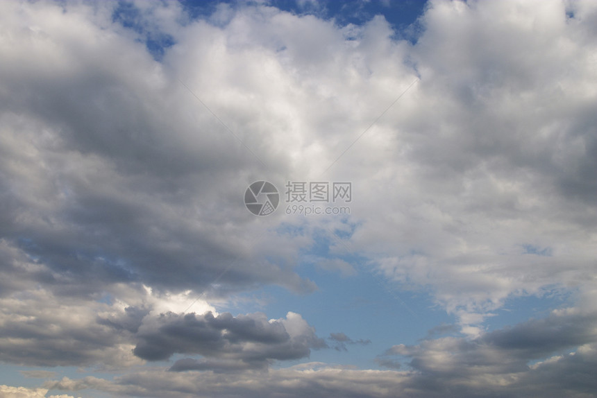云云天空苍穹多云天穹天气蓝色雨云图片